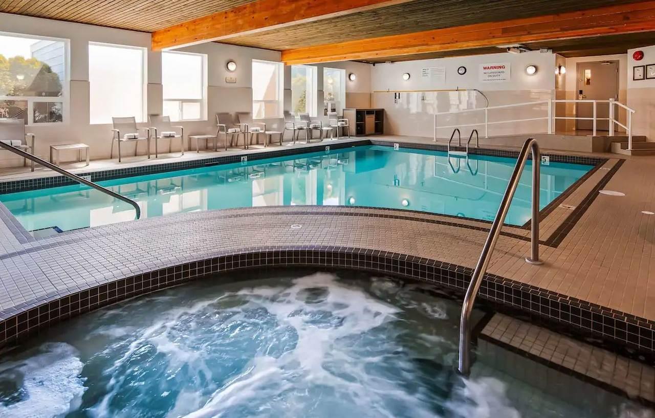 Best Western Plus Country Meadows Inn Aldergrove Exteriör bild