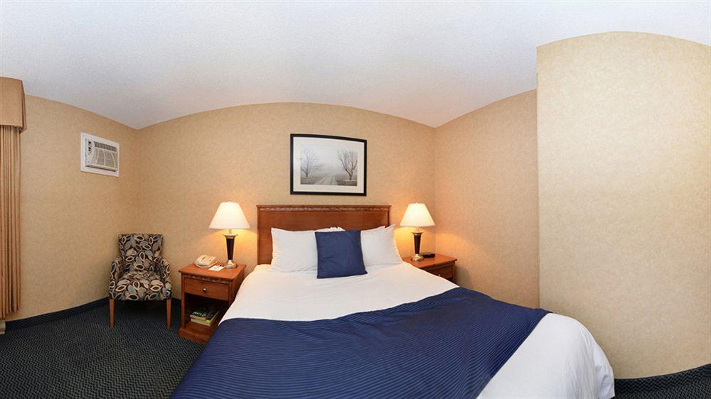 Best Western Plus Country Meadows Inn Aldergrove Exteriör bild