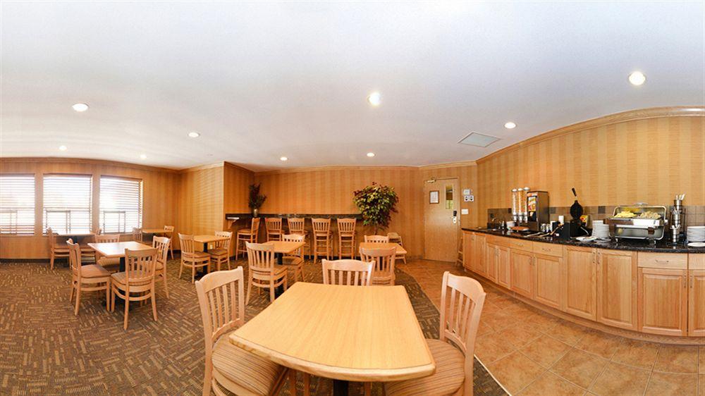 Best Western Plus Country Meadows Inn Aldergrove Exteriör bild
